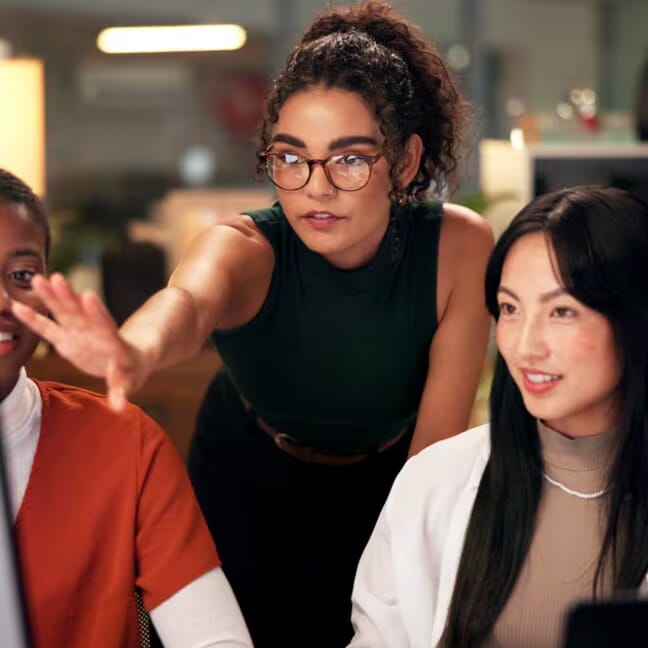 Payroll-Compliance-Team-Discussion